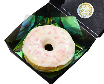 꽃 그림자 흔들리는 숫물 허니 도넛